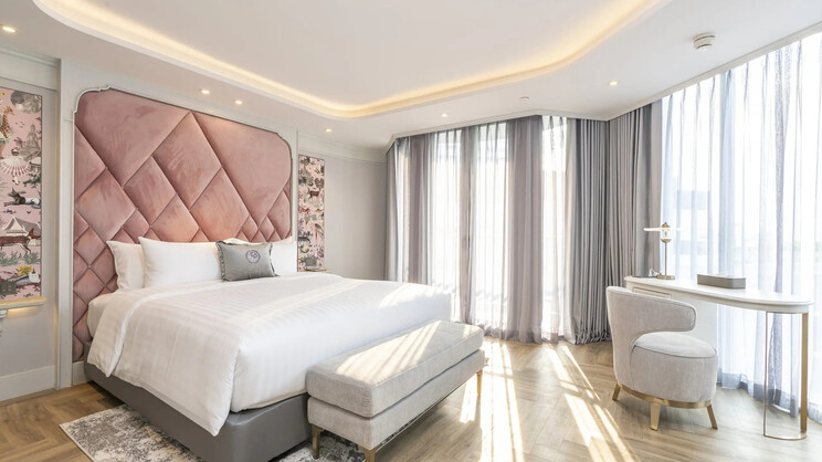 One Bedroom Riverview Suite